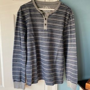 MENS LONG SLEEVE 3  BUTTON HENLEY